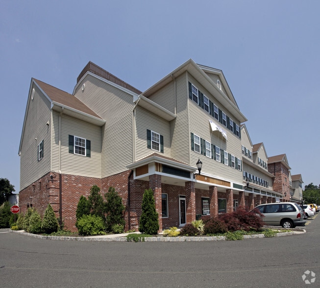 1069 Ringwood Ave, Haskell, NJ for lease - Building Photo - Image 1 of 12