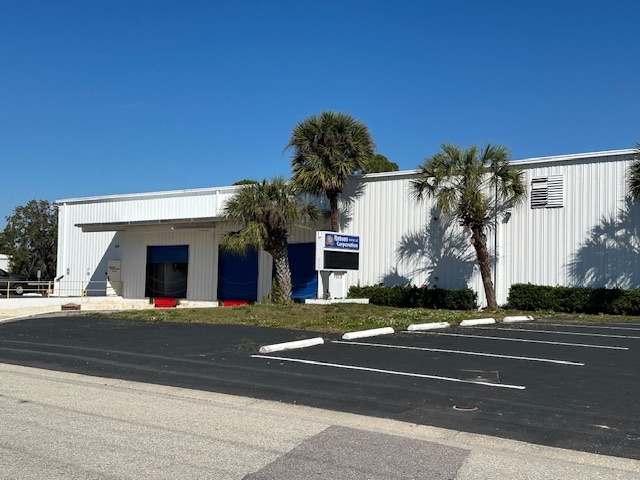 2231 Whitfield Park Loop, Sarasota, FL for lease - Building Photo - Image 2 of 16