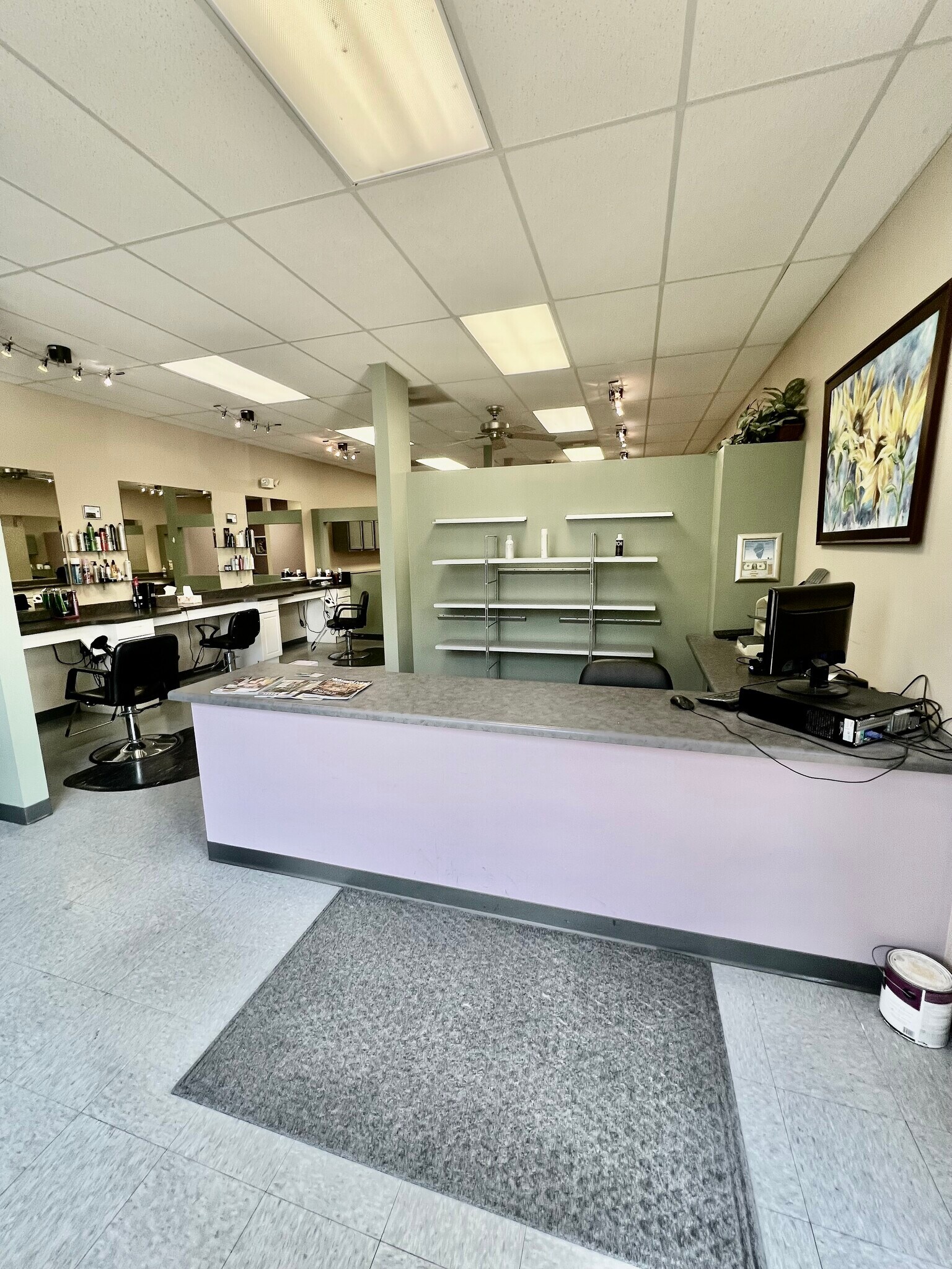 741 McHenry Ave, Crystal Lake, IL for lease Interior Photo- Image 1 of 11
