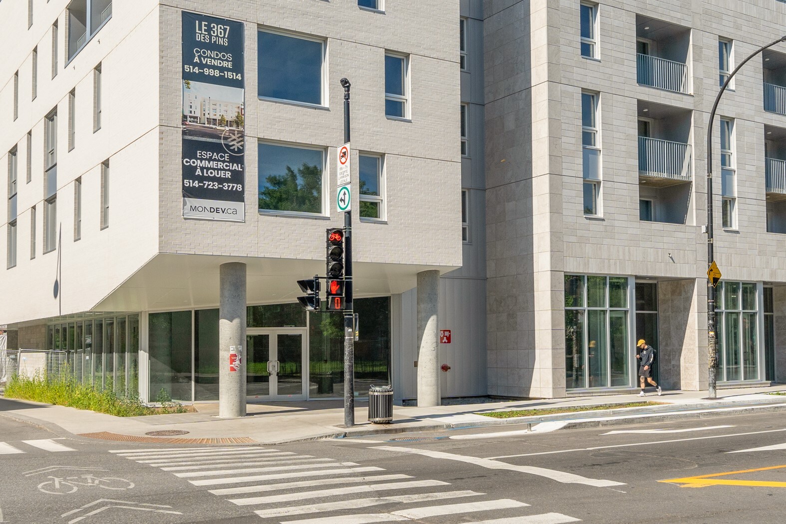 3760 St Saint-Denis, Montréal, QC for lease Building Photo- Image 1 of 25