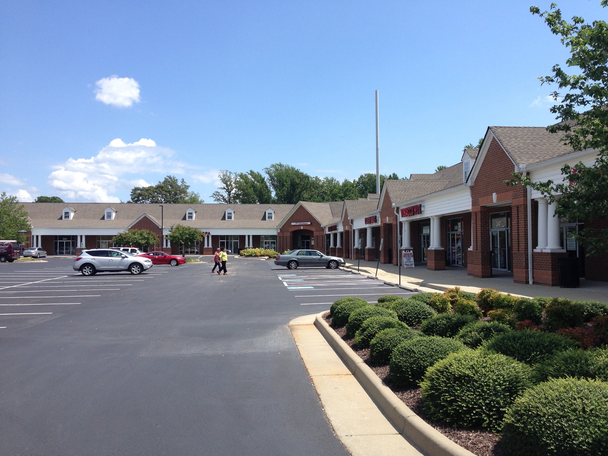 241-341 E Hundred Rd, Chester, VA for lease Building Photo- Image 1 of 3