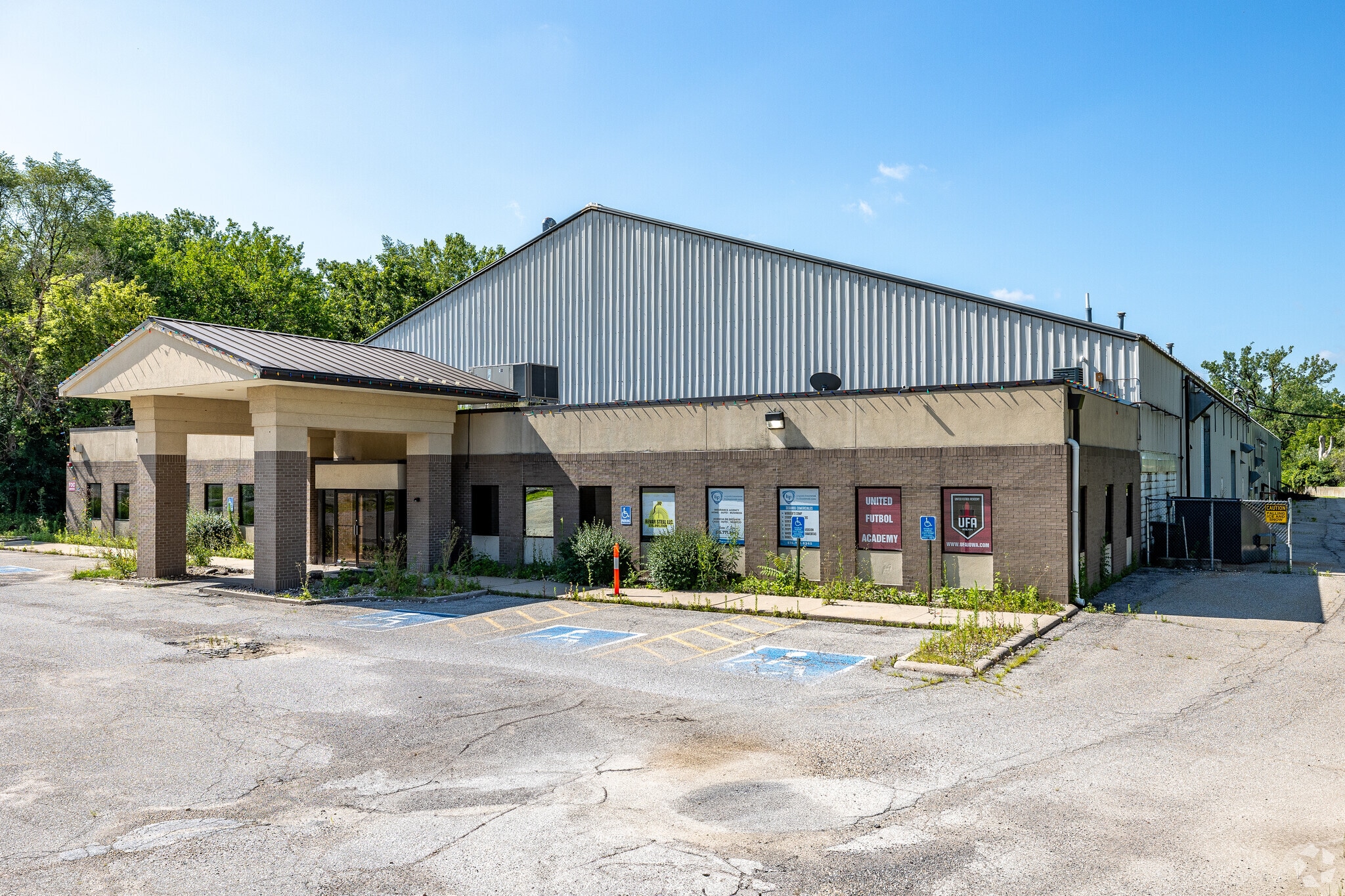 4600 Park Ave, Des Moines, IA for sale Primary Photo- Image 1 of 1