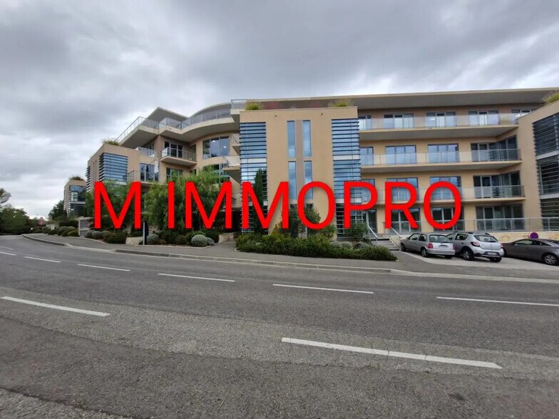 Office in Biot for lease - Building Photo - Image 1 of 7