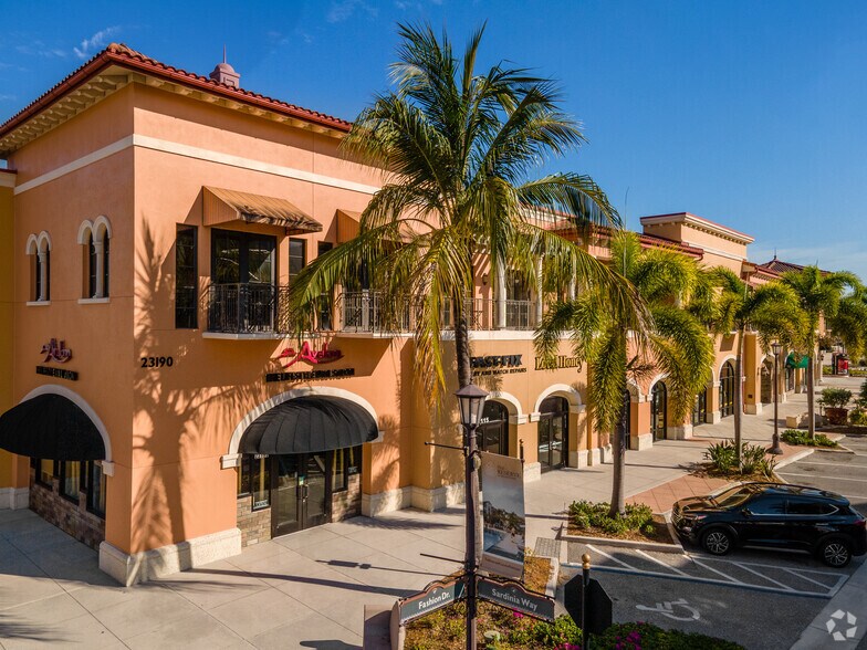 23190 Fashion Dr, Estero, FL for sale - Primary Photo - Image 1 of 1