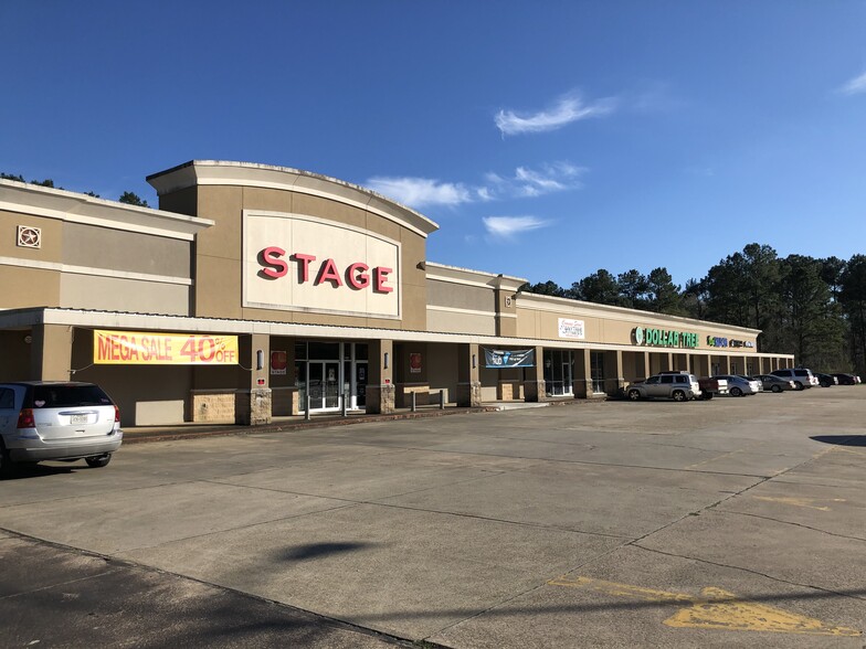 1121 S Magnolia St, Woodville, TX for lease - Building Photo - Image 1 of 5