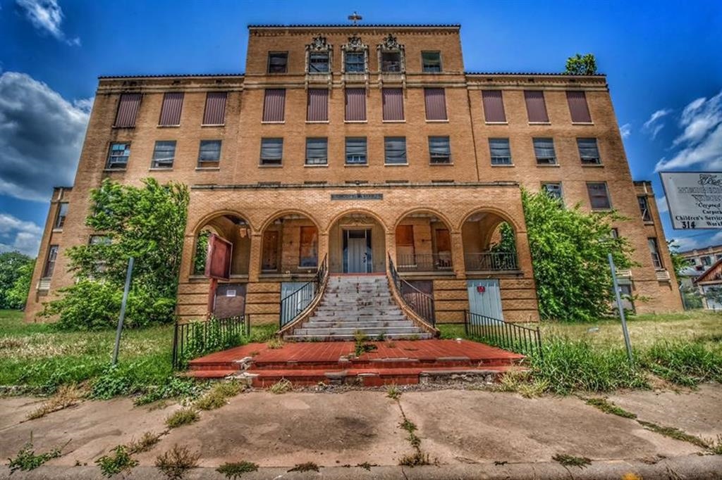 314 NW 4th St, Mineral Wells, TX for sale Building Photo- Image 1 of 1