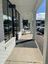 400 Indian Rocks Rd N, Belleair Bluffs, FL for lease Building Photo- Image 2 of 4