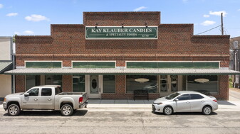 520 Walnut Street - Parking Garage