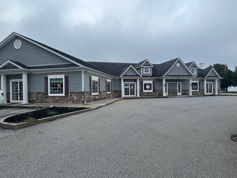 1001 Route 376, Wappingers Falls, NY for lease - Building Photo - Image 1 of 14