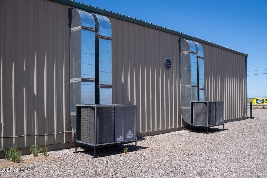 8282 W Sandy Ln, Arizona City, AZ for sale - Building Photo - Image 2 of 30