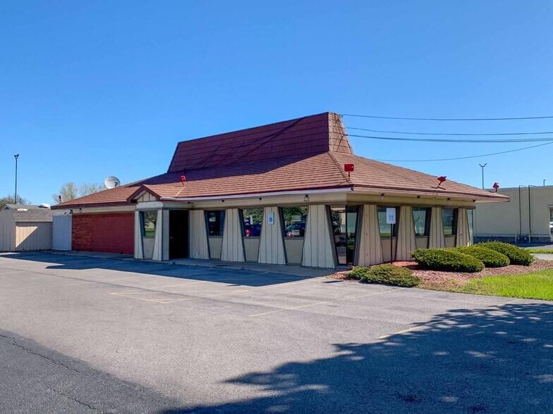 2239 Downer Street Rd, Baldwinsville, NY for sale - Building Photo - Image 1 of 1