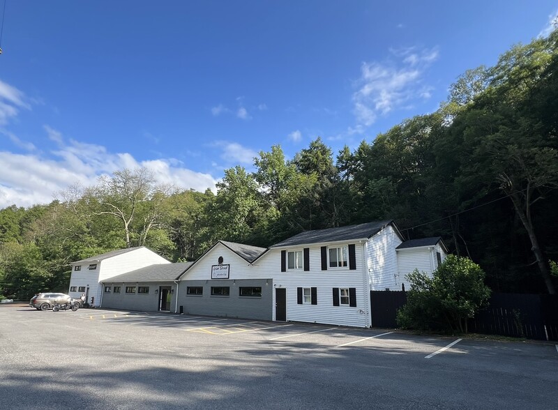 1050 S State Route 23, Wantage, NJ for sale - Building Photo - Image 1 of 4