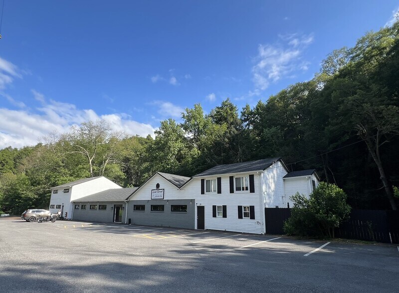 1050 S State Route 23, Wantage, NJ for sale - Building Photo - Image 2 of 25