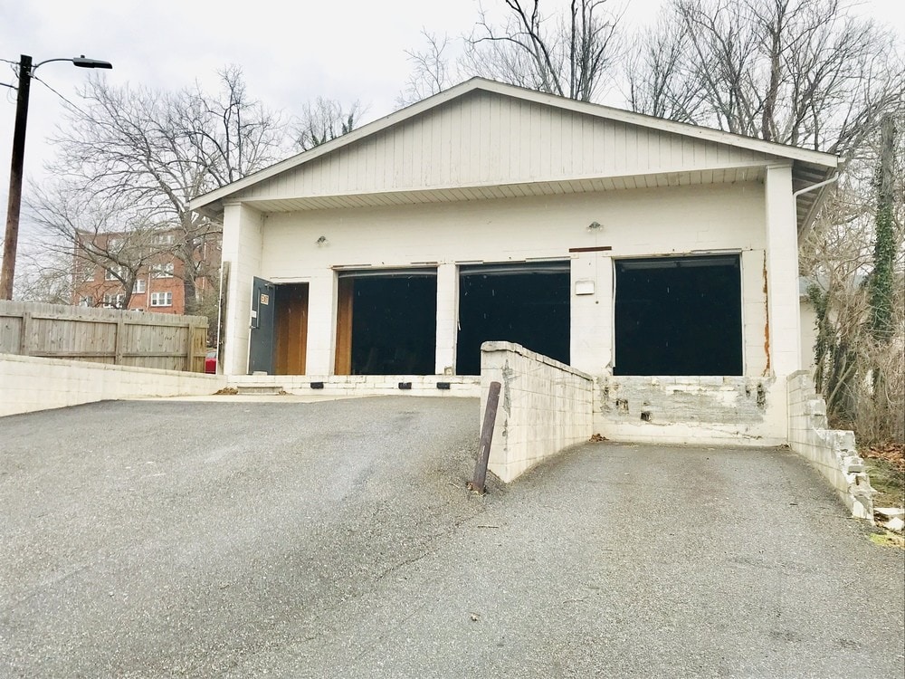 52 Clayton St, Asheville, NC 28801