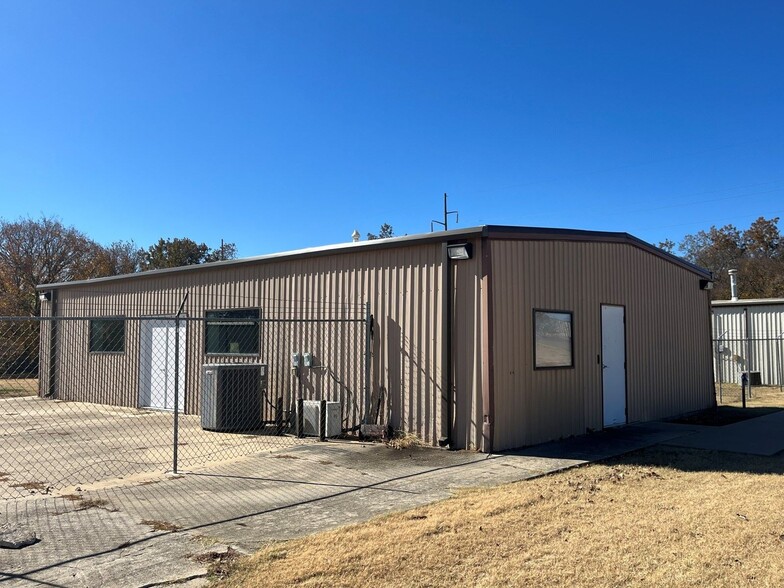 41807 Wolverine Rd, Shawnee, OK for sale - Primary Photo - Image 1 of 5