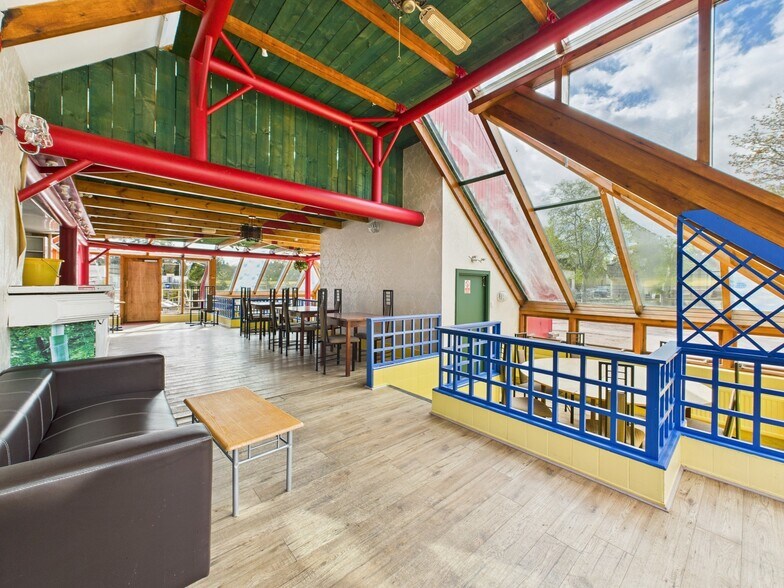 3 Dee St, Banchory for sale - Building Photo - Image 2 of 4