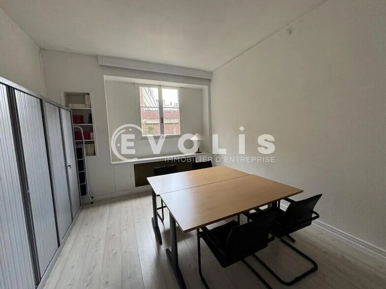 Office in Amiens for lease - Interior Photo - Image 2 of 5