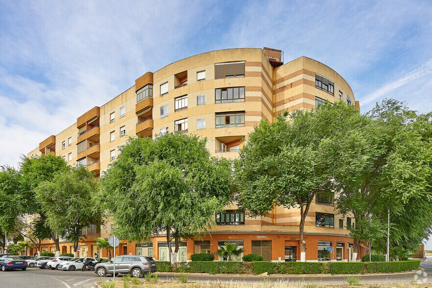 Multifamily in Sevilla, Sevilla for sale - Building Photo - Image 1 of 3