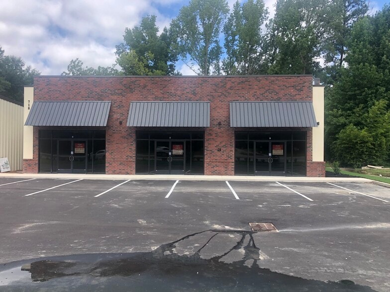 720 Highway 1 S, Lugoff, SC for lease - Building Photo - Image 1 of 7