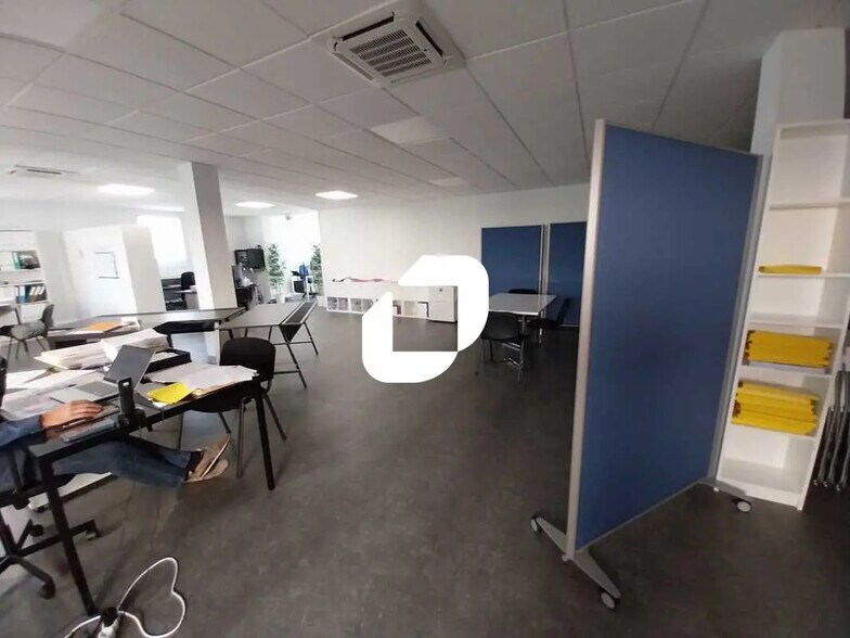 Office in Bruges for sale - Interior Photo - Image 2 of 5