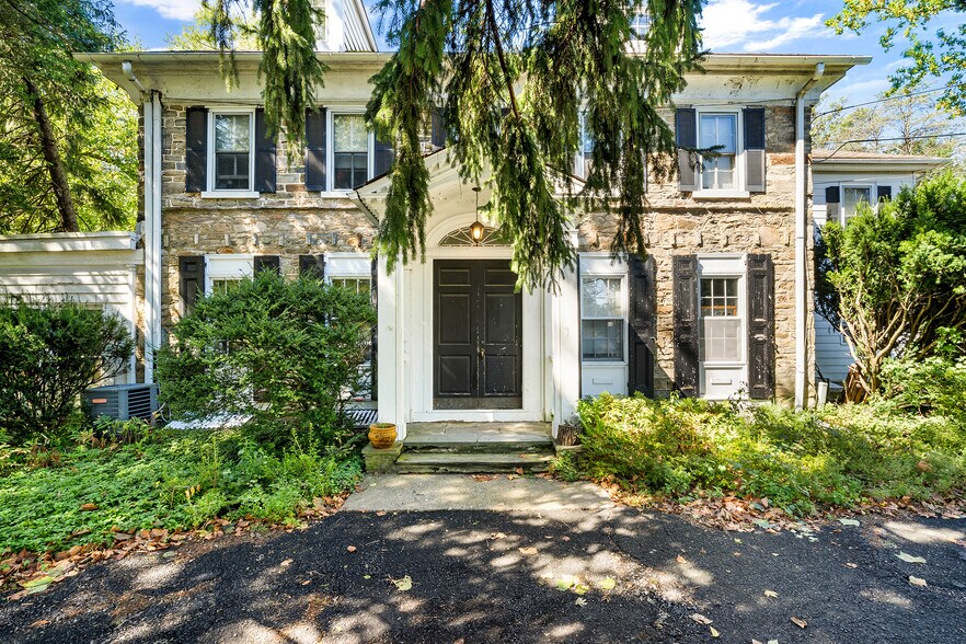 1823 Old Orchard Rd, Abington, PA for sale - Building Photo - Image 1 of 1