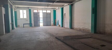 Retail in Amposta, Tarragona for lease Interior Photo- Image 2 of 5