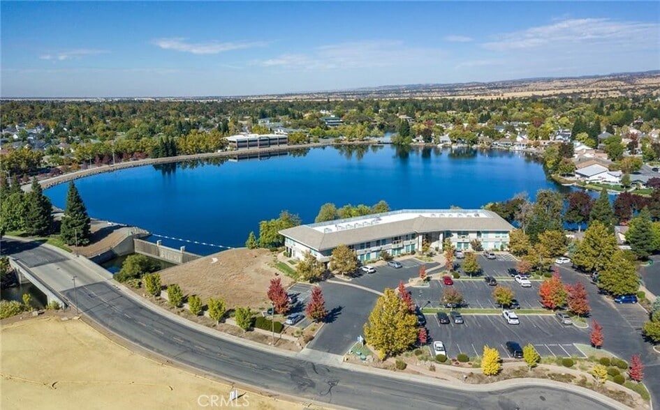 2580 Sierra Sunrise Ter, Chico, CA for lease - Primary Photo - Image 1 of 57