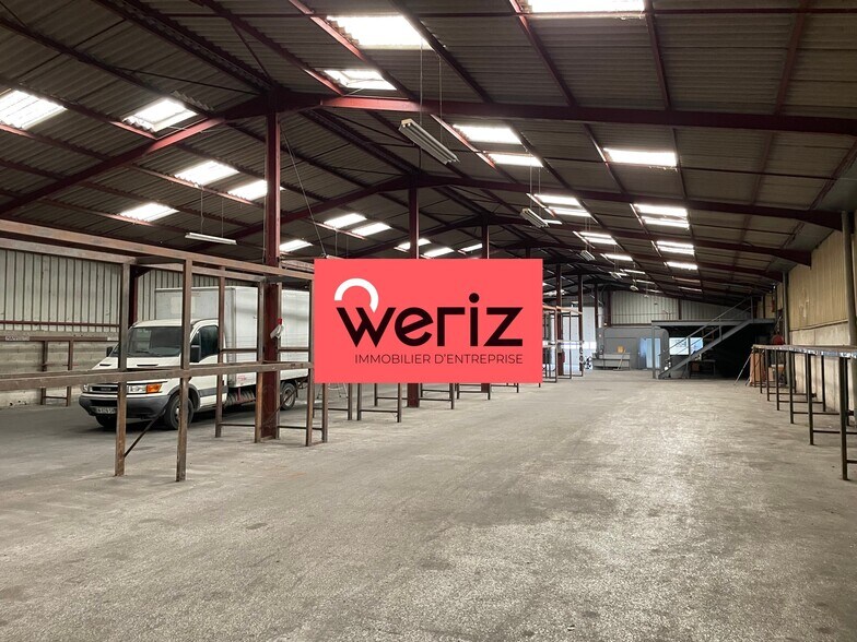 22 Allée De La Palun, Marignane for sale - Building Photo - Image 2 of 13