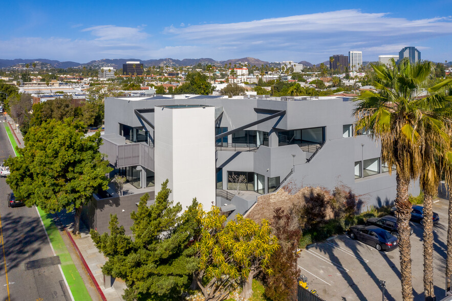 1545 26th St, Santa Monica, CA for lease - Building Photo - Image 1 of 19