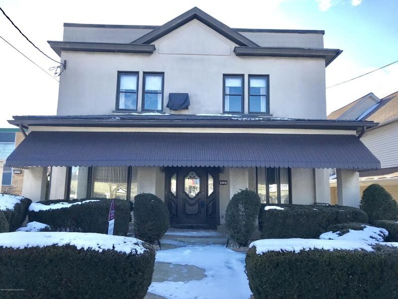 318 S Main St, Old PA 18518