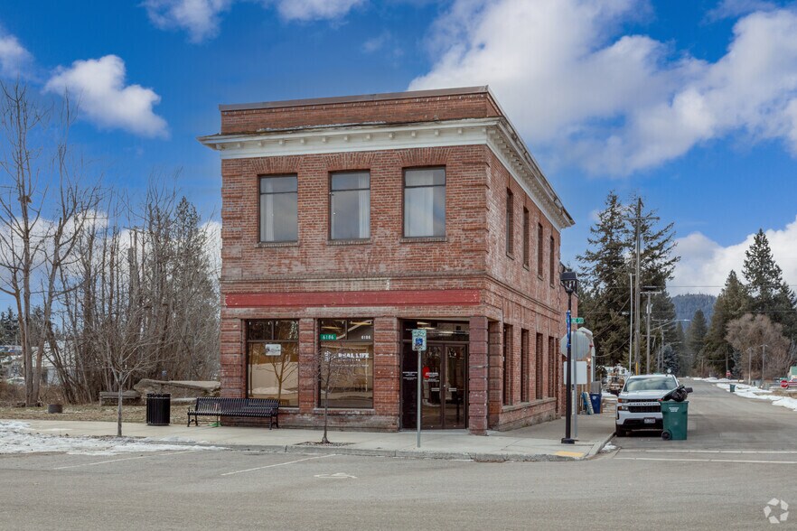 6186 W Maine St, Spirit Lake, ID 83869