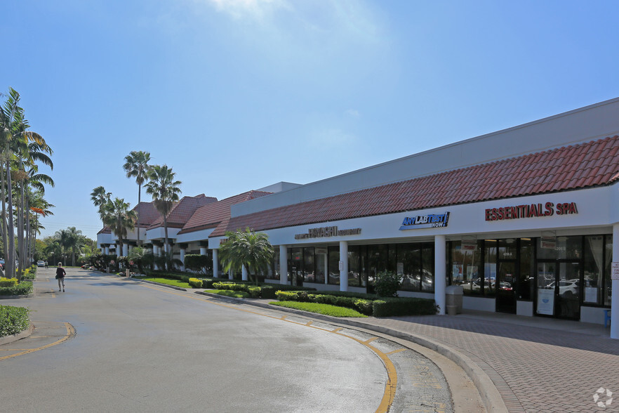 4200-4242 Northlake Blvd, West Palm Beach, FL for lease - Building Photo - Image 1 of 12