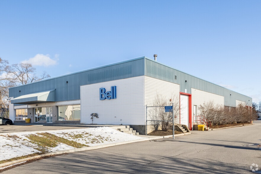 1423 Star Top Rd, Ottawa, ON for sale - Primary Photo - Image 1 of 1