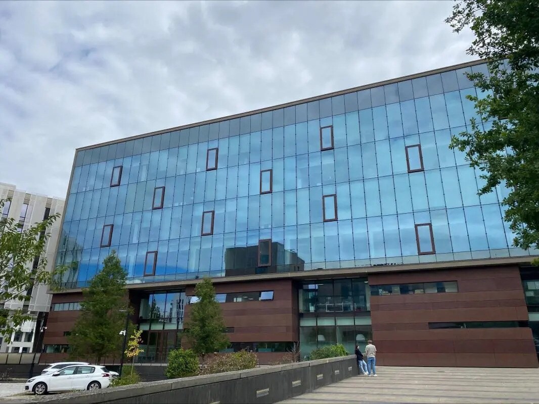 Office in Saint-Jacques-de-la-Lande for lease Building Photo- Image 1 of 15