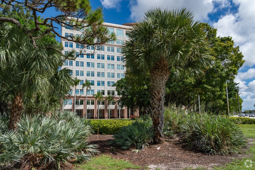 1 Town Center Rd, Boca Raton, FL for lease - Building Photo - Image 2 of 9