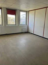 Office in Colombes for lease Interior Photo- Image 2 of 4