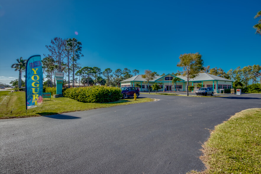 10191 Stringfellow Rd, Saint James City, FL for sale - Building Photo - Image 3 of 9