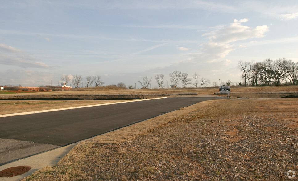 Atlanta hwy and Brown Springs Road, Montgomery, AL for sale - Aerial - Image 3 of 3