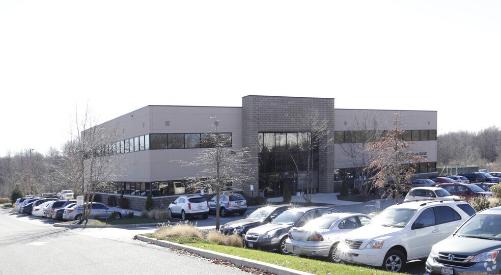 384 Crystal Run Rd, Middletown, NY for sale - Primary Photo - Image 1 of 1