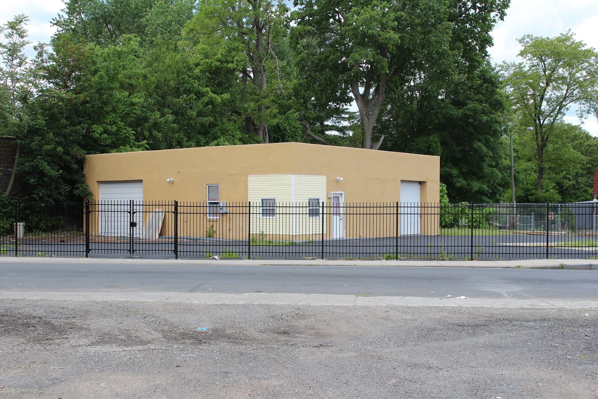 136 Walnut St, Springfield, MA for sale Building Photo- Image 1 of 1