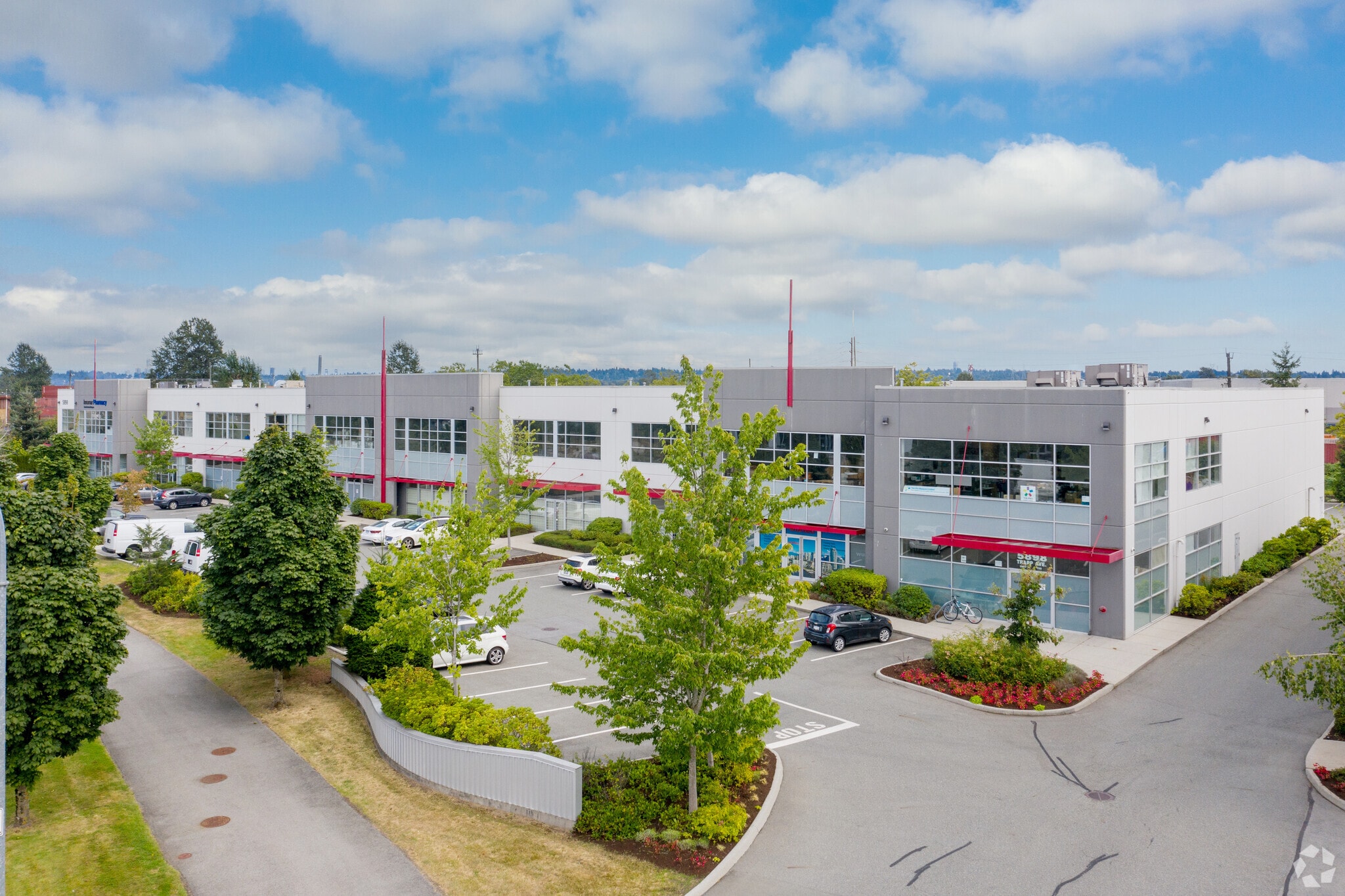 5898 Trapp Ave, Burnaby, BC for sale Primary Photo- Image 1 of 1