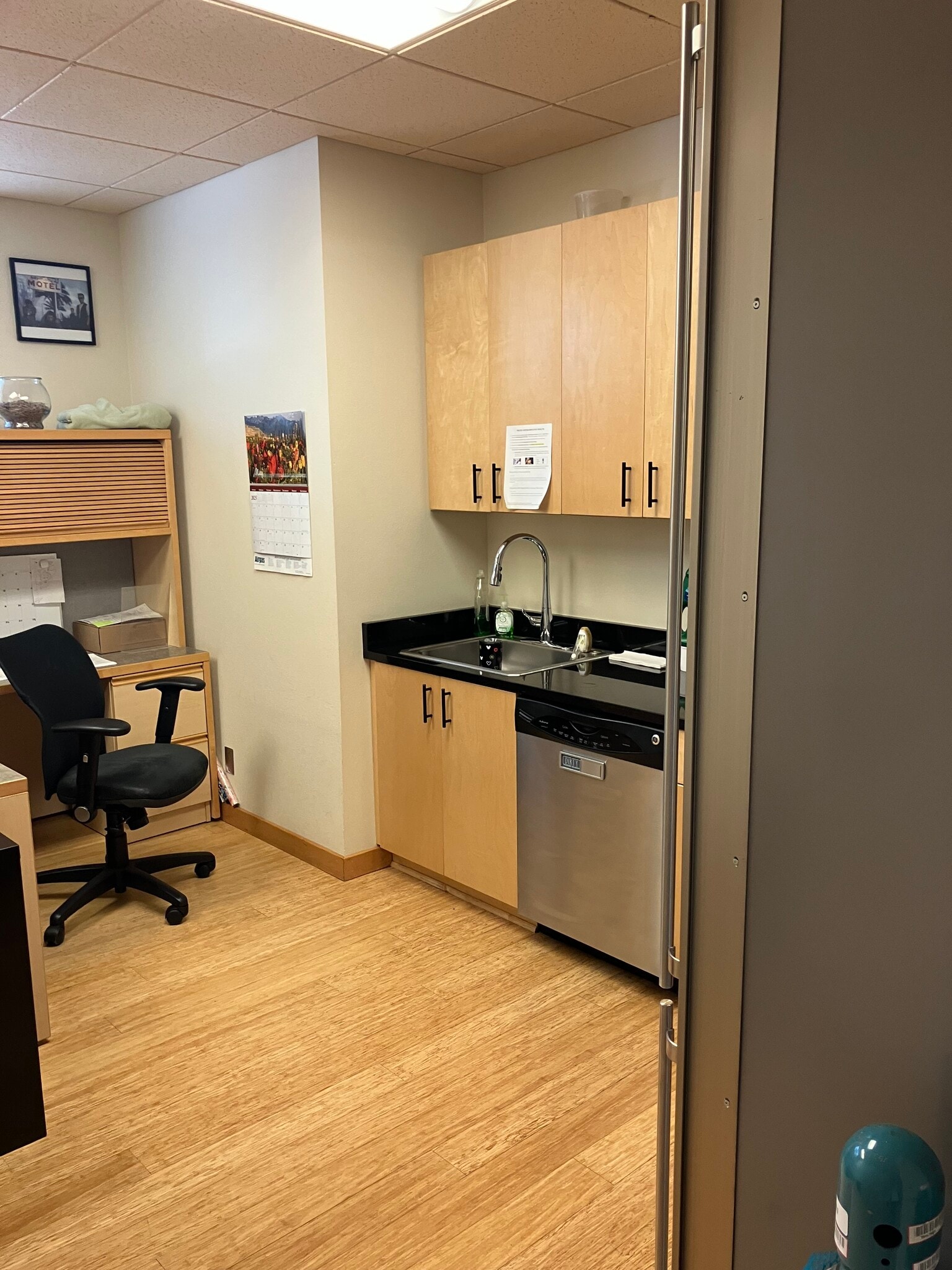 1515 Oak St, Eugene, OR for lease Interior Photo- Image 1 of 3