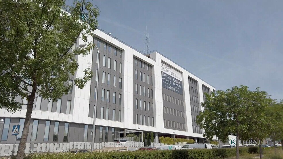 Calle Isabel Colbrand, 6-8, Madrid, Madrid for lease - Commercial Listing Video - Image 2 of 14