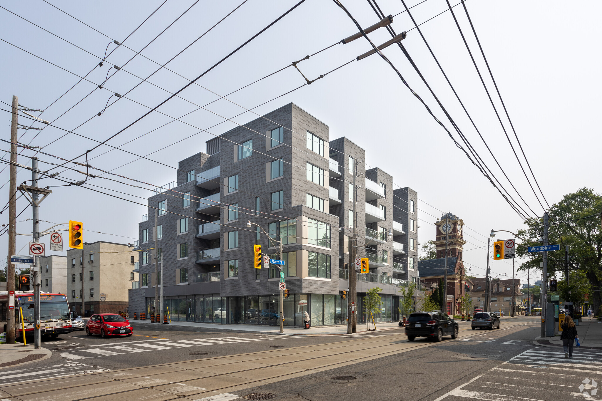 1884 Queen St E, Toronto, ON for lease Primary Photo- Image 1 of 6