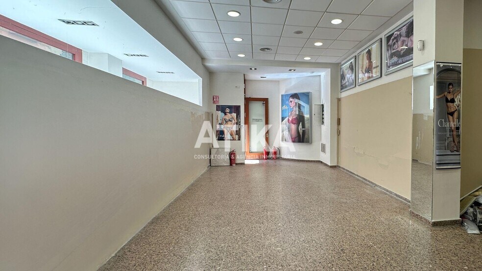 Retail in Ontinyent for lease - Building Photo - Image 3 of 10