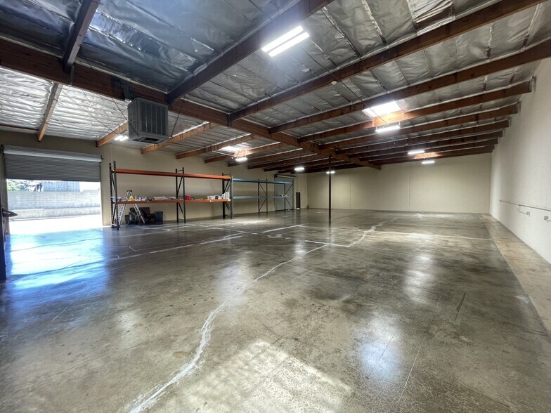 5420 Brooks St, Montclair, CA for lease - Building Photo - Image 1 of 12