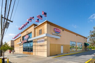 Key Food Supermarket - Retail Space