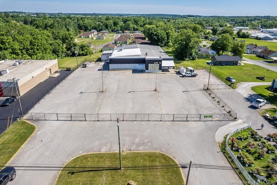 1110 W Mulberry St, Salem, IN for sale - Aerial - Image 1 of 1