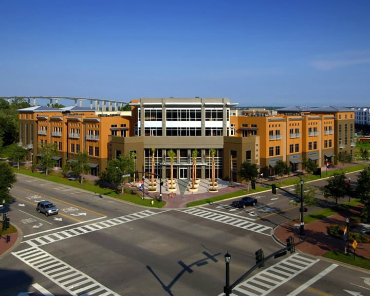 225 Seven Farms Dr, Daniel Island, SC for lease Building Photo- Image 1 of 19