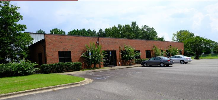 101 Oak Tree Dr, Selma, NC for sale - Building Photo - Image 1 of 1